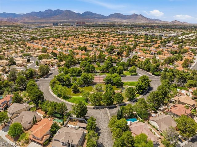 9725 Cascade Falls Avenue, Las Vegas, NV 89117