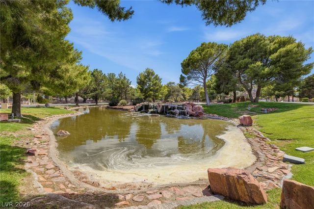 9725 Cascade Falls Avenue, Las Vegas, NV 89117