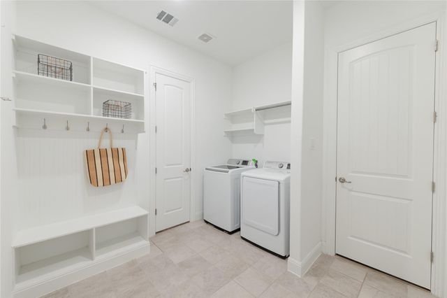 214 Chickasaw LN, Hutto, TX 78634