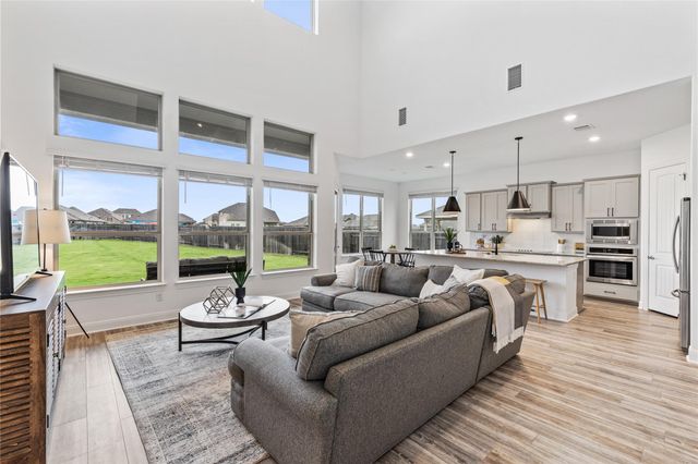 214 Chickasaw LN, Hutto, TX 78634