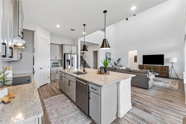 214 Chickasaw LN, Hutto, TX 78634