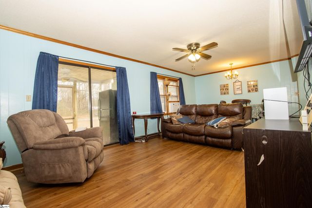 64 November Court, Laurens, SC 29360