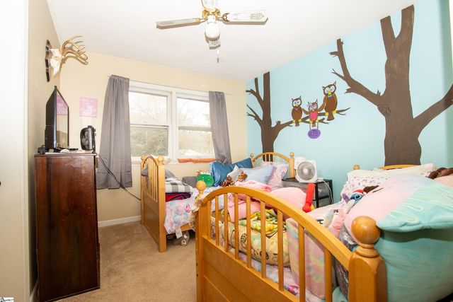 64 November Court, Laurens, SC 29360