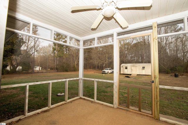 64 November Court, Laurens, SC 29360