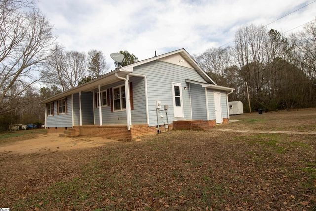 64 November Court, Laurens, SC 29360