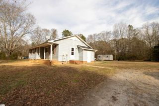 64 November Court, Laurens, SC 29360