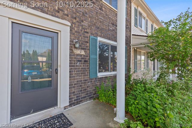 13470 Denver Circle, Sterling Heights, MI 48312