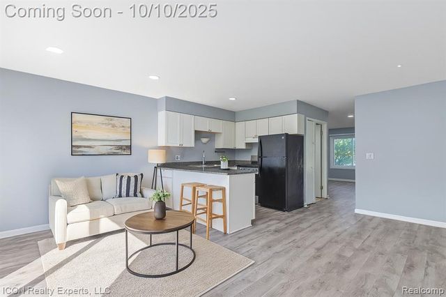 13470 Denver Circle, Sterling Heights, MI 48312