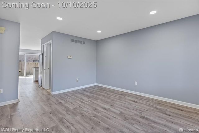 13470 Denver Circle, Sterling Heights, MI 48312