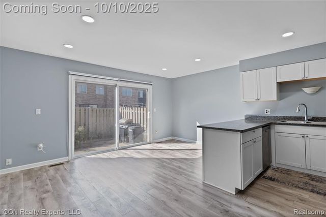 13470 Denver Circle, Sterling Heights, MI 48312