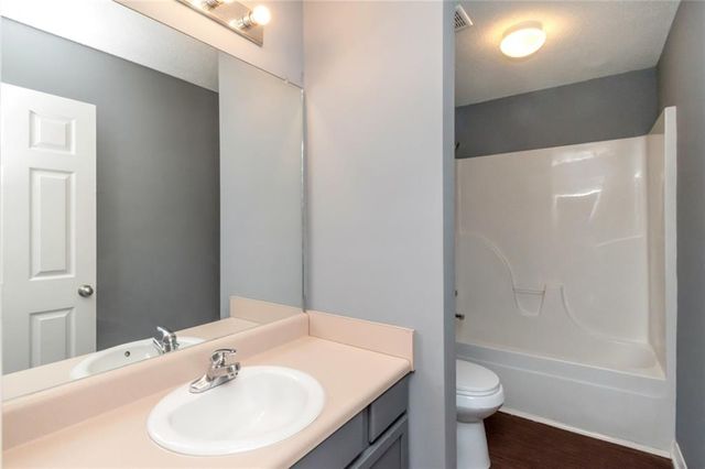 8710 Londonderry Court, Mobile, AL 36695