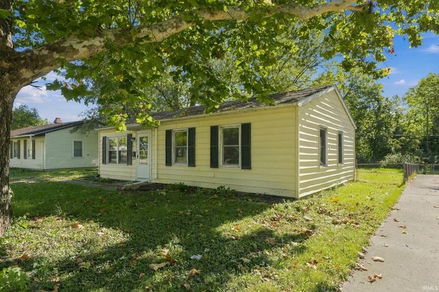 4926 S Camden Drive, Fort Wayne, IN 46825