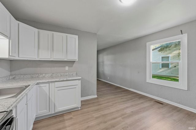 4926 S Camden Drive, Fort Wayne, IN 46825