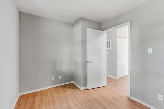 4926 S Camden Drive, Fort Wayne, IN 46825