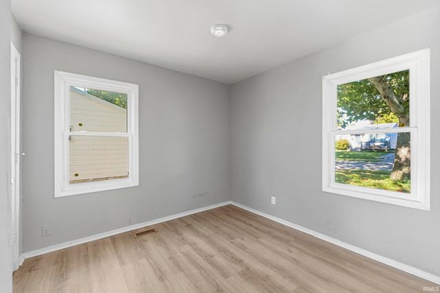 4926 S Camden Drive, Fort Wayne, IN 46825