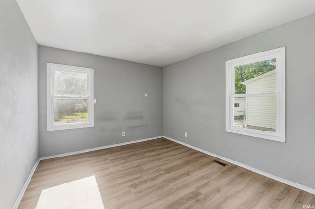 4926 S Camden Drive, Fort Wayne, IN 46825