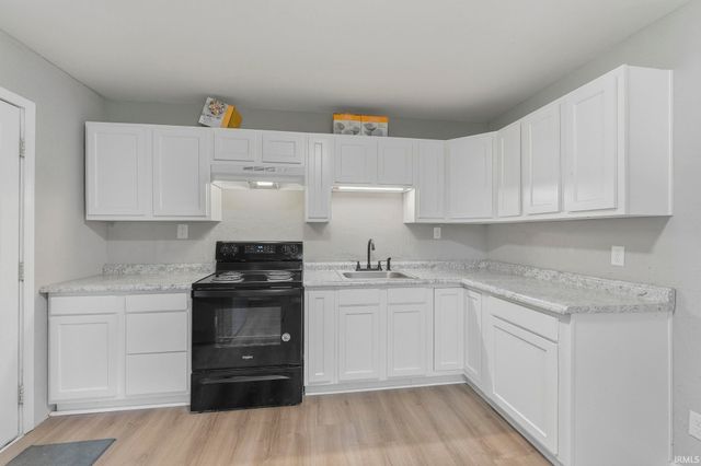 4926 S Camden Drive, Fort Wayne, IN 46825