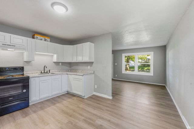 4926 S Camden Drive, Fort Wayne, IN 46825