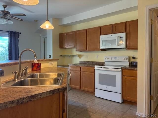 2552 W 82nd Ln A, Westminster, CO 80031