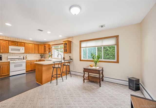 145 Washington Street, Farmingdale, NY 11735