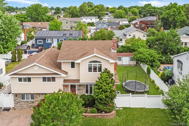145 Washington Street, Farmingdale, NY 11735