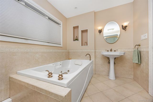 145 Washington Street, Farmingdale, NY 11735