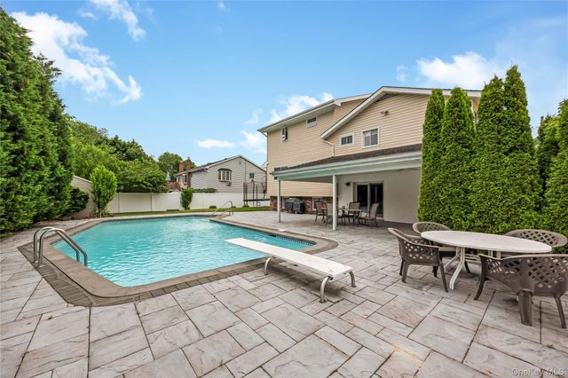145 Washington Street, Farmingdale, NY 11735