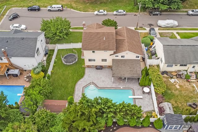 145 Washington Street, Farmingdale, NY 11735