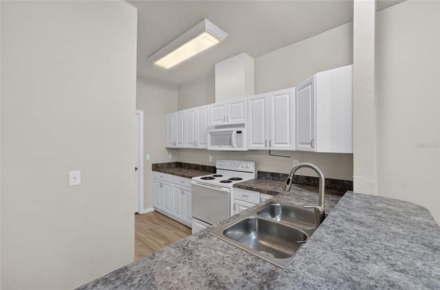 151 SW 145TH DRIVE 58, Newberry, FL 32669