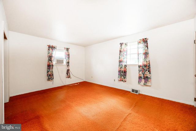 310 BUCHANAN DR, Coatesville, PA 19320