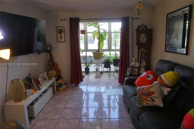 6095 W 19th Ave 205, Hialeah, FL 33012