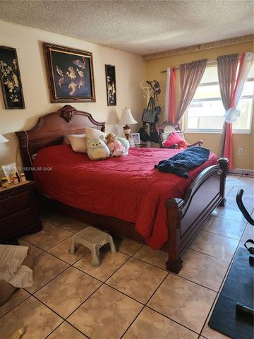 6095 W 19th Ave 205, Hialeah, FL 33012