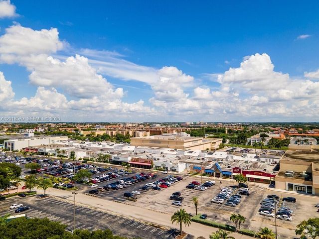 6095 W 19th Ave 205, Hialeah, FL 33012