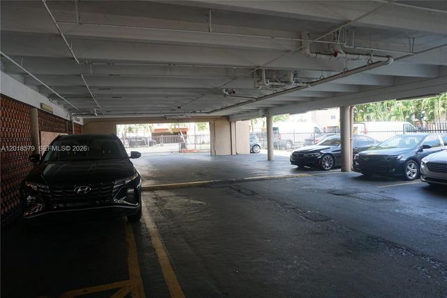 6095 W 19th Ave 205, Hialeah, FL 33012