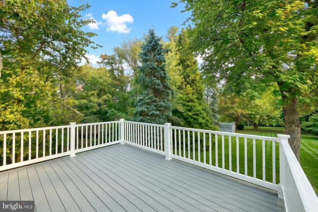 205 W 4TH ST, Dallastown, PA 17313