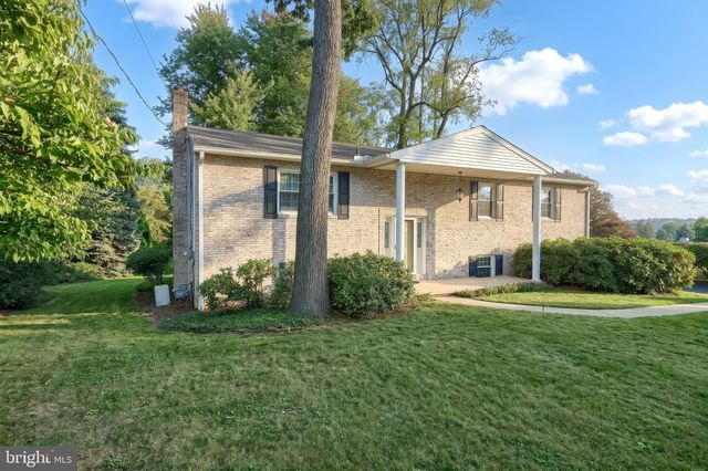 205 W 4TH ST, Dallastown, PA 17313