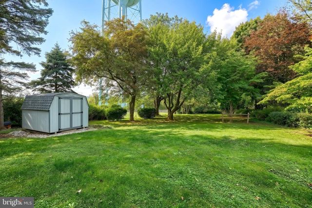 205 W 4TH ST, Dallastown, PA 17313