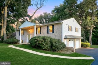 205 W 4TH ST, Dallastown, PA 17313