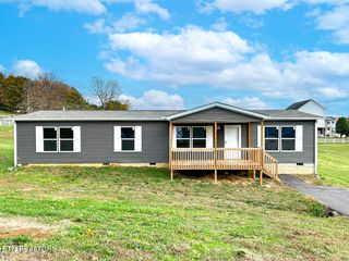 307 Bungalow Drive, Dandridge, TN 37725