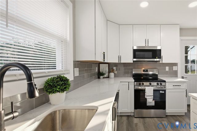 25717 Simmons Ave, Dinwiddie, VA 23803