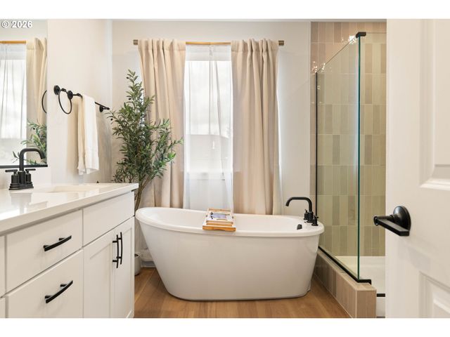 17305 Nw ANTONIO St, Portland, OR 97229