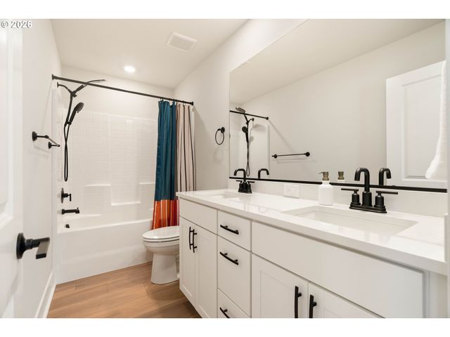 17305 Nw ANTONIO St, Portland, OR 97229