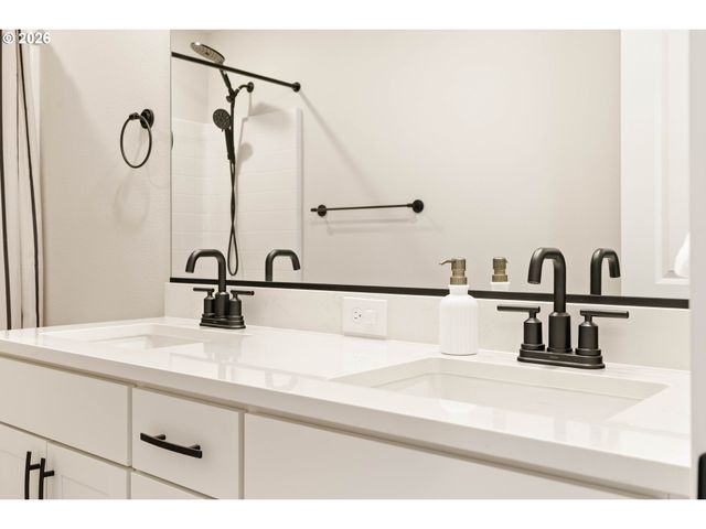 17305 Nw ANTONIO St, Portland, OR 97229