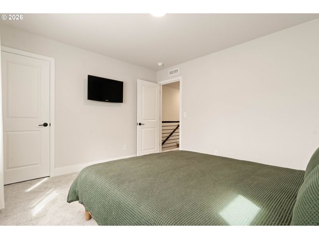 17305 Nw ANTONIO St, Portland, OR 97229