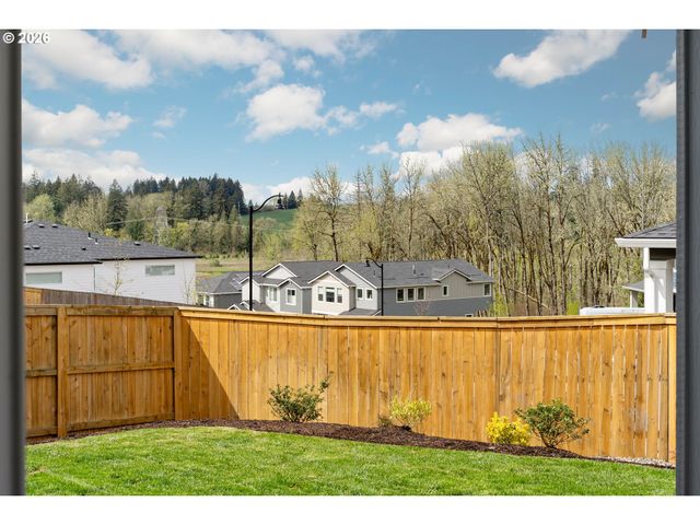 17305 Nw ANTONIO St, Portland, OR 97229