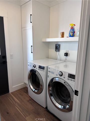 611 Avenue C, Redondo Beach, CA 90277