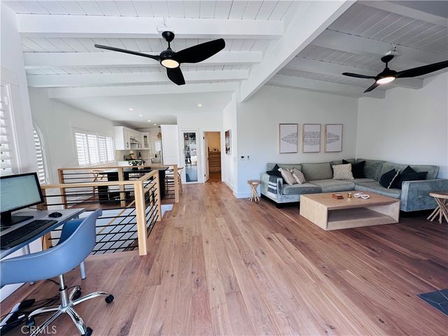 611 Avenue C, Redondo Beach, CA 90277