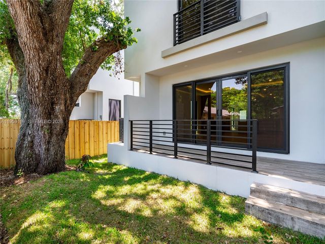 847 SW 29th St, Fort Lauderdale, FL 33315