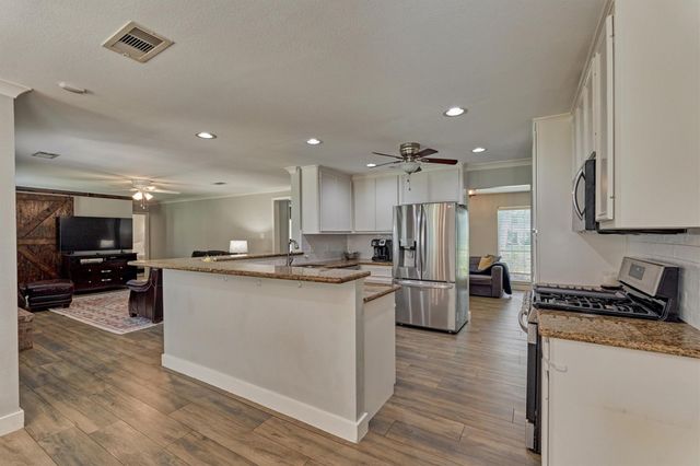 6515 Glenhill Drive, Spring, TX 77389