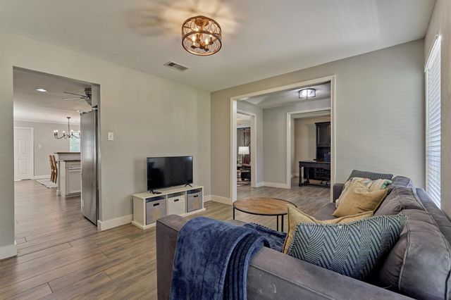 6515 Glenhill Drive, Spring, TX 77389